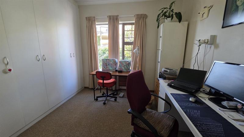 3 Bedroom Property for Sale in Fraaiuitsig Western Cape